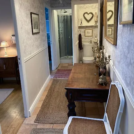 Apartment Chez Betty @ No 50